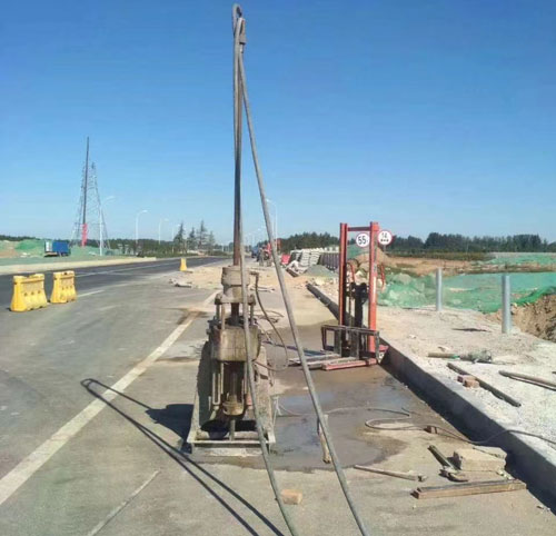 本号镇公路高聚物注浆加固